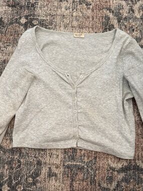 Brandy Melville Light Gray Button-Up Cropped Top